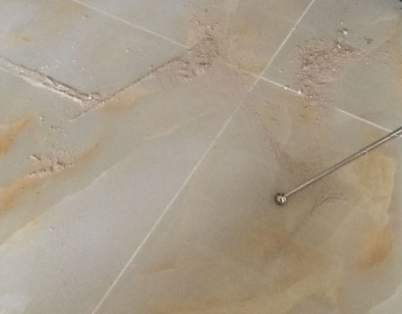 铜仁市瓷砖空鼓维修公司分享粘合剂选择不当在瓷砖铺贴过程中可能导致以下问题